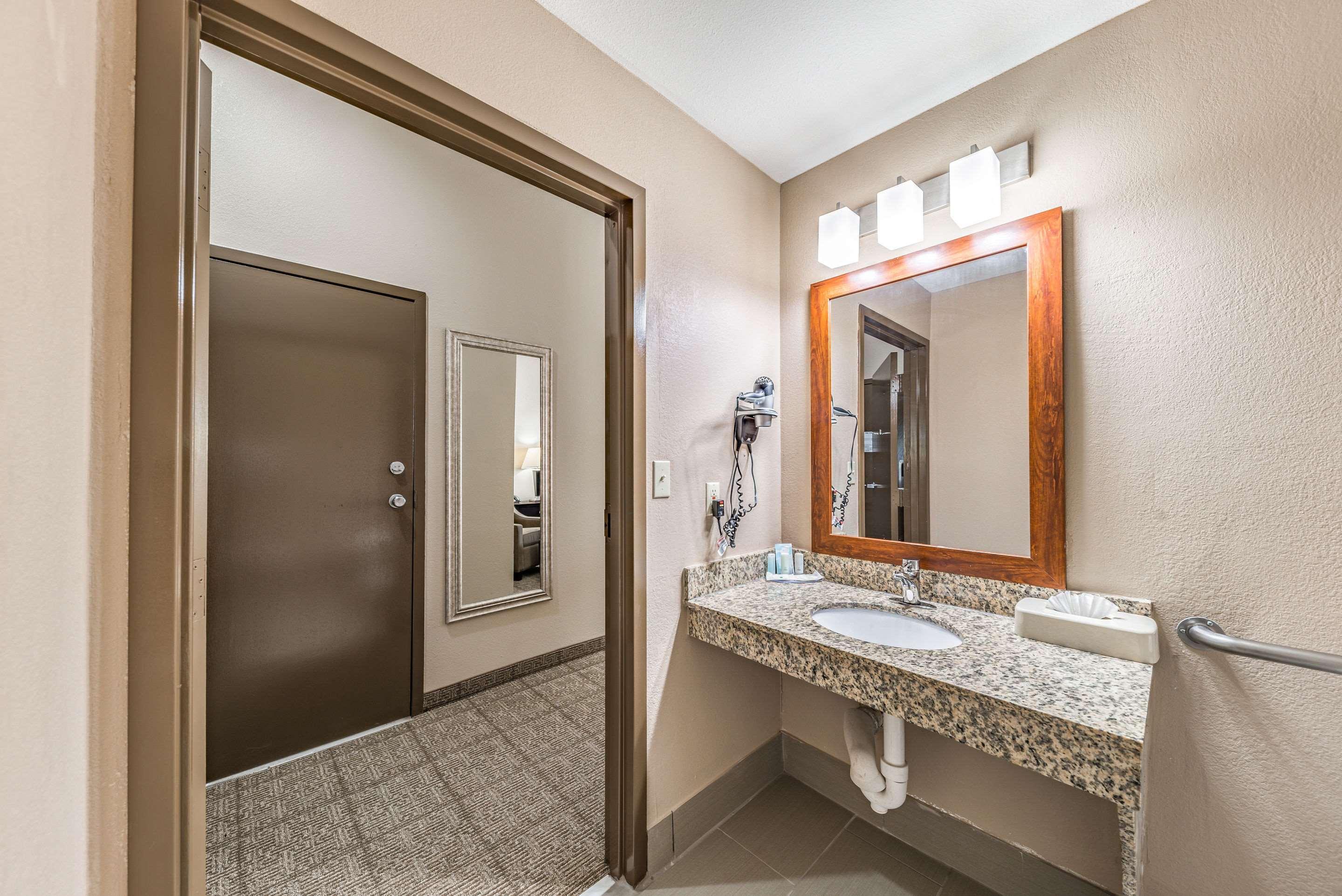 Quality Inn West Plano - Dallas Extérieur photo